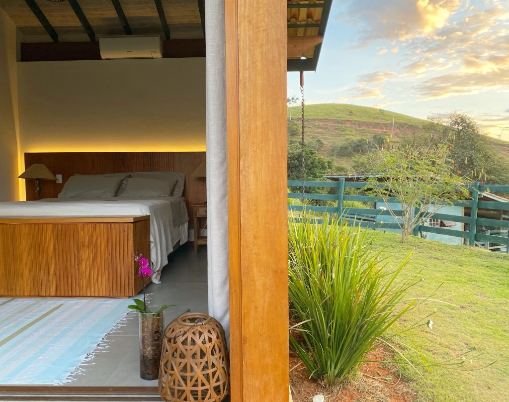 53b567a0-b003-442e-b5f8-723544f90afc-4-1