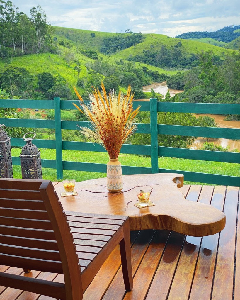 e6ec7398-bd0e-4e52-9ea5-cd46cf1a3466-4-1